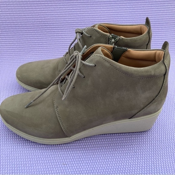 Clarks Unstructured Eva Ladies Nubuck Boots Wedge Lace Up Women's Size 11 - Picture 3 of 11